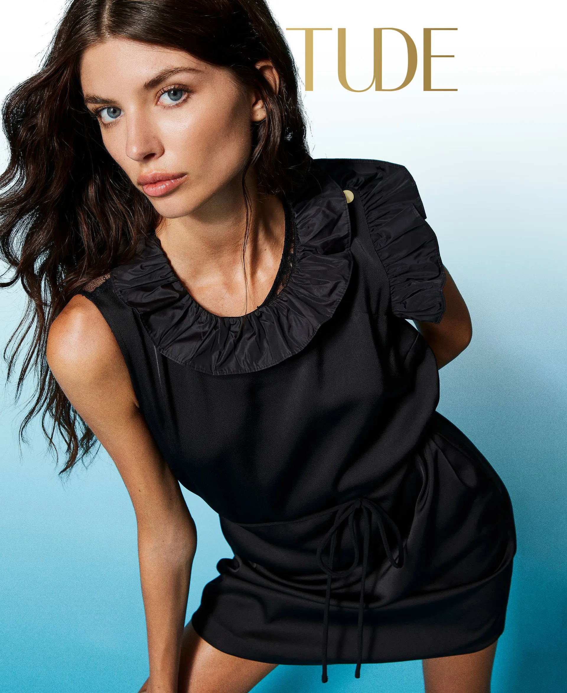 Vestido con volantes de tafetán