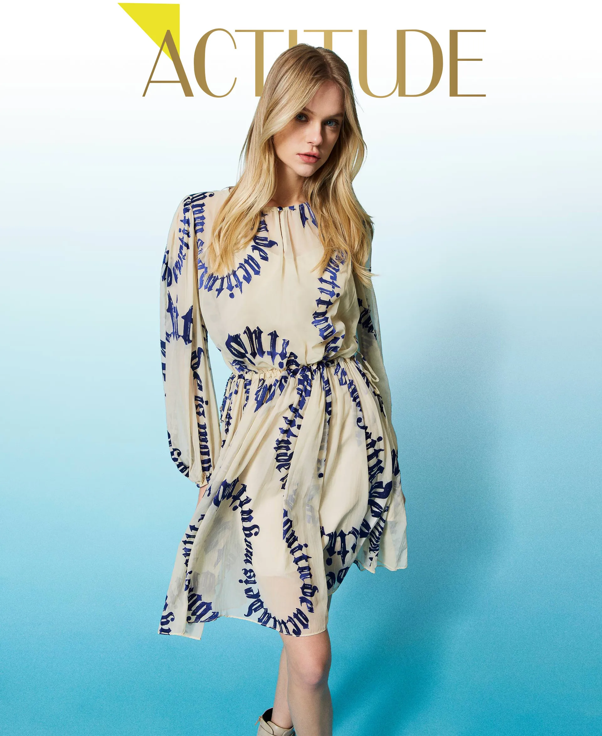 Vestido corto con estampado devoré