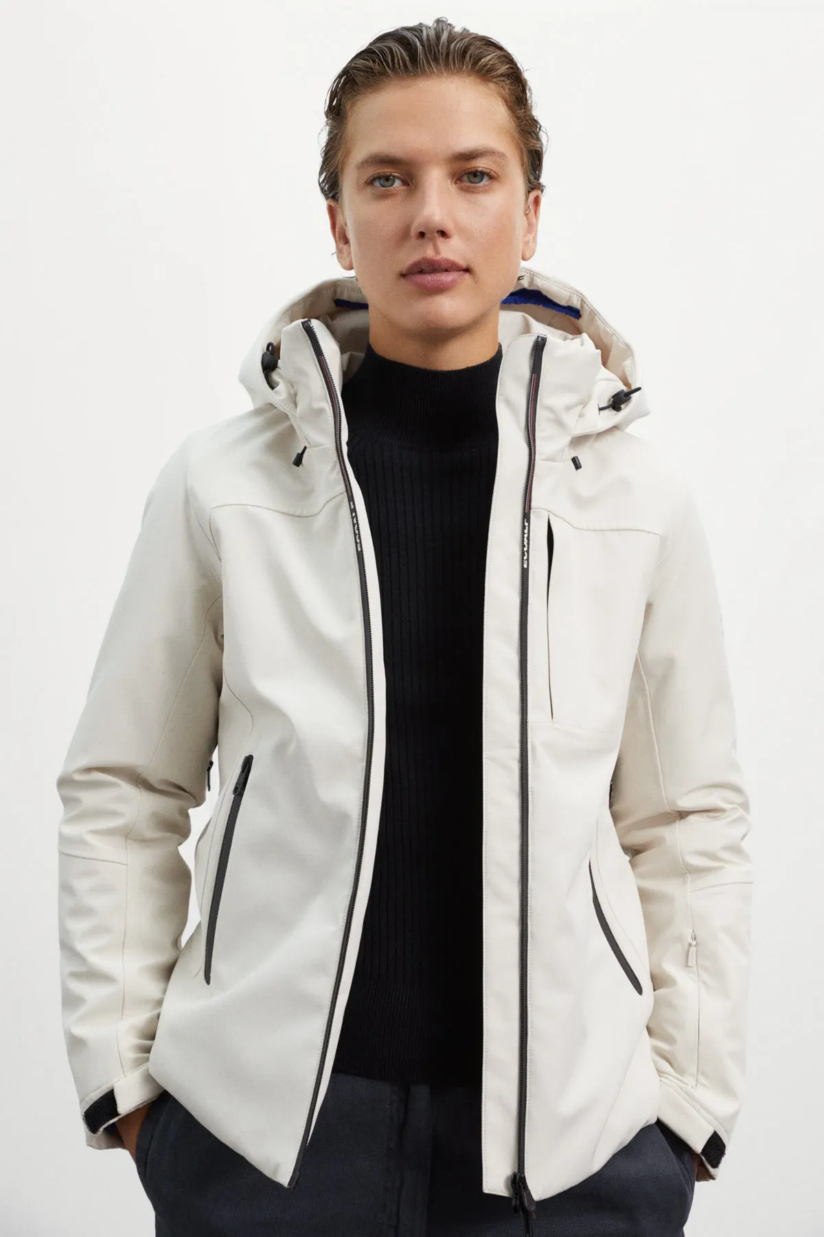 WHITE AKTUA JACKET